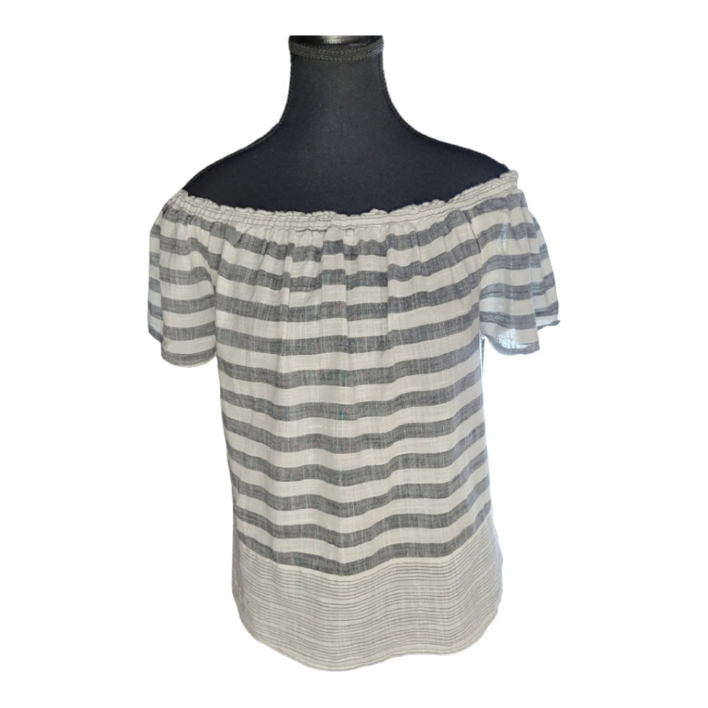 Lucky Brand Grey and White Off Shoulder Crop Blouse
